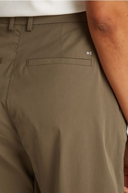 LIGHT PLEATED SHORT