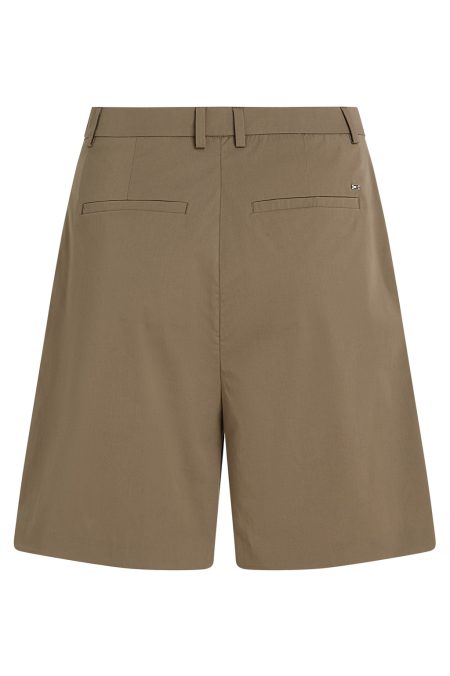 LIGHT PLEATED SHORT